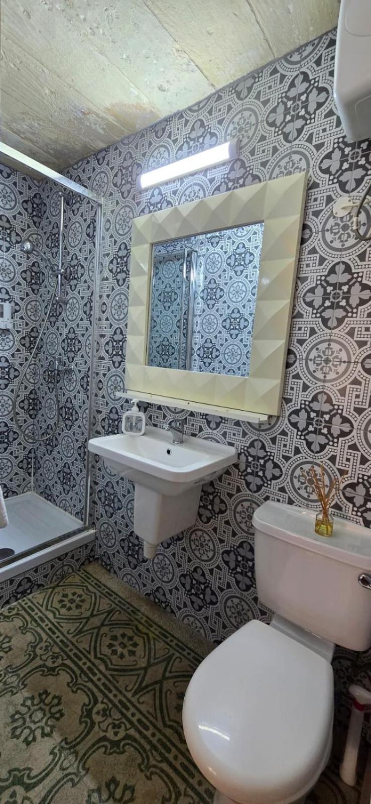 Servants' Quarters Studio Apartment 瓦莱塔 外观 照片
